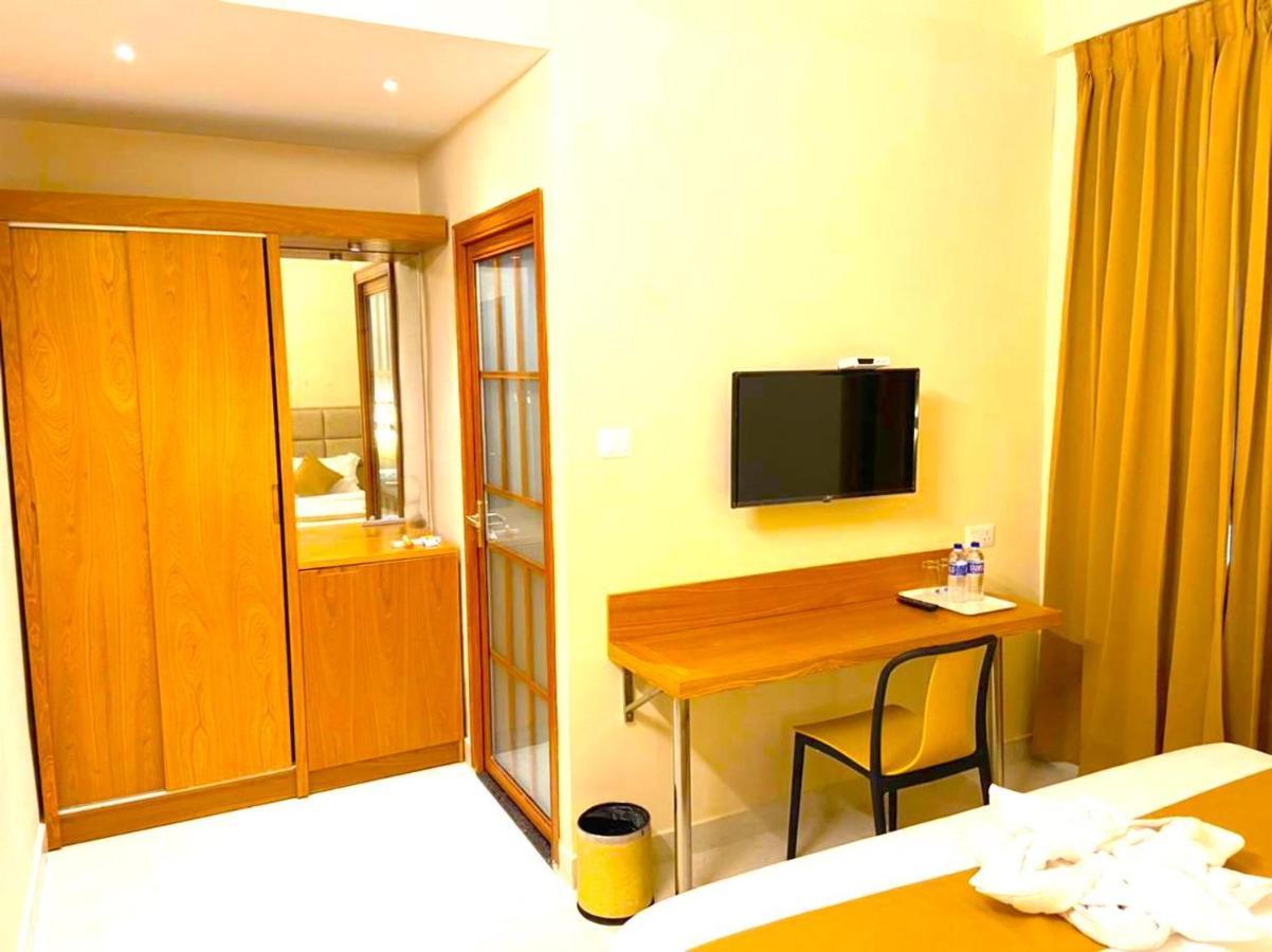 Tag Hotels Irugur Extérieur photo