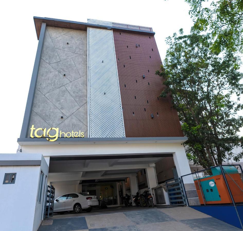 Tag Hotels Irugur Extérieur photo